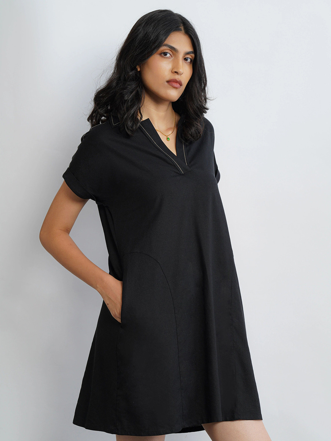 COVE AND LANE Linen Dress