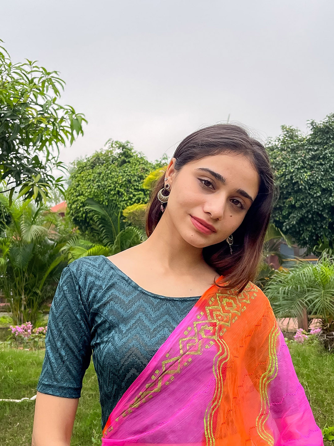 Bindigasm's Advi Zig Zag Woven Design Jacquard Stretchable Saree Blouse