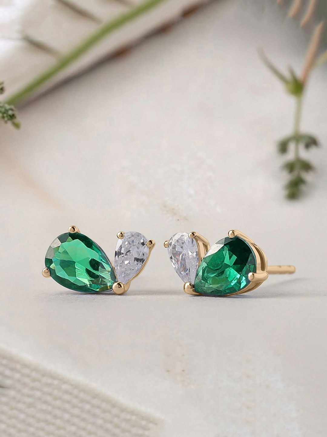 Ornate Jewels Teardrop Shaped Studs Earrings