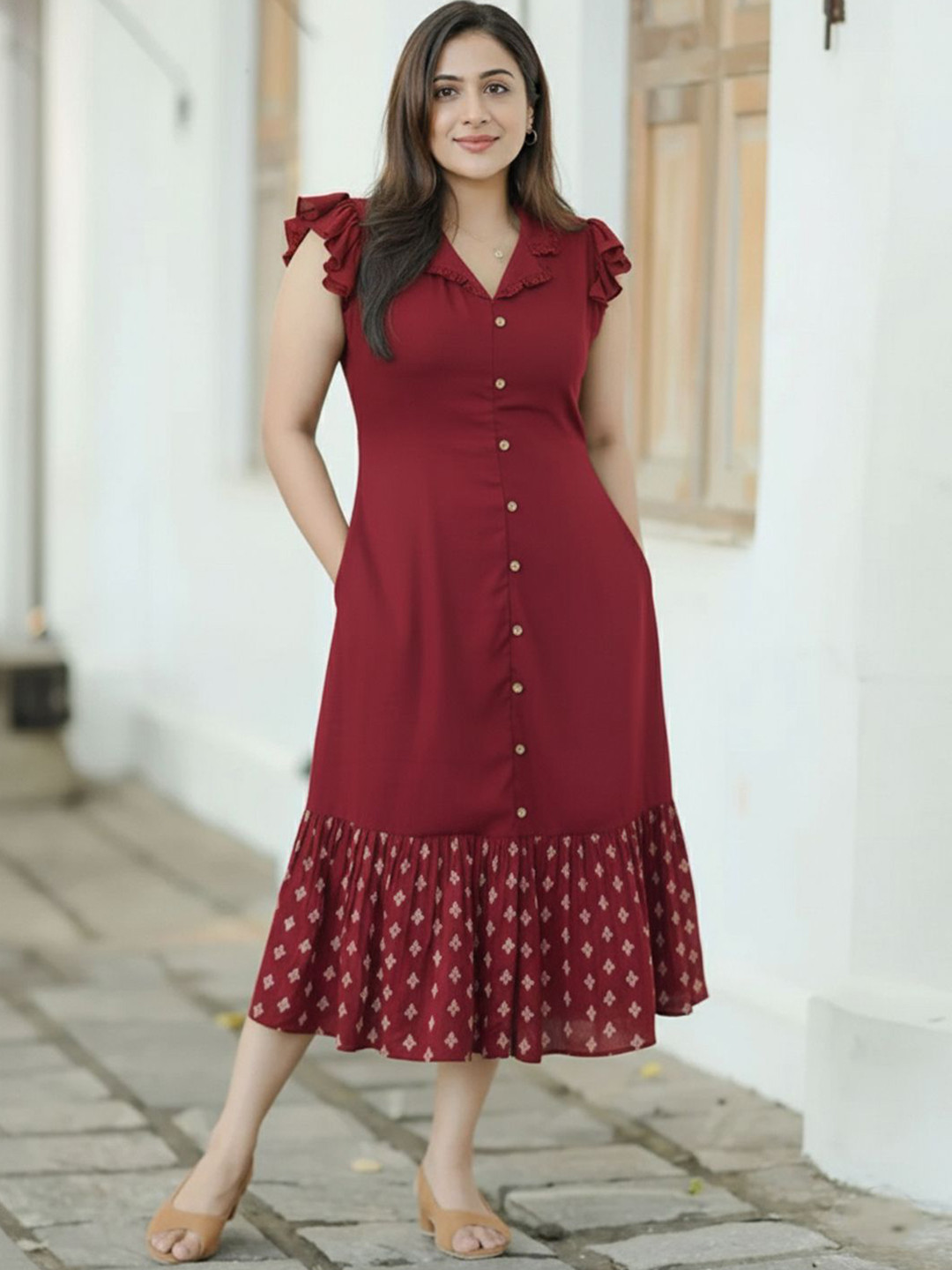 SHINISHA Colourblocked Flutter Sleeve Ruffled A-Line Midi Dress