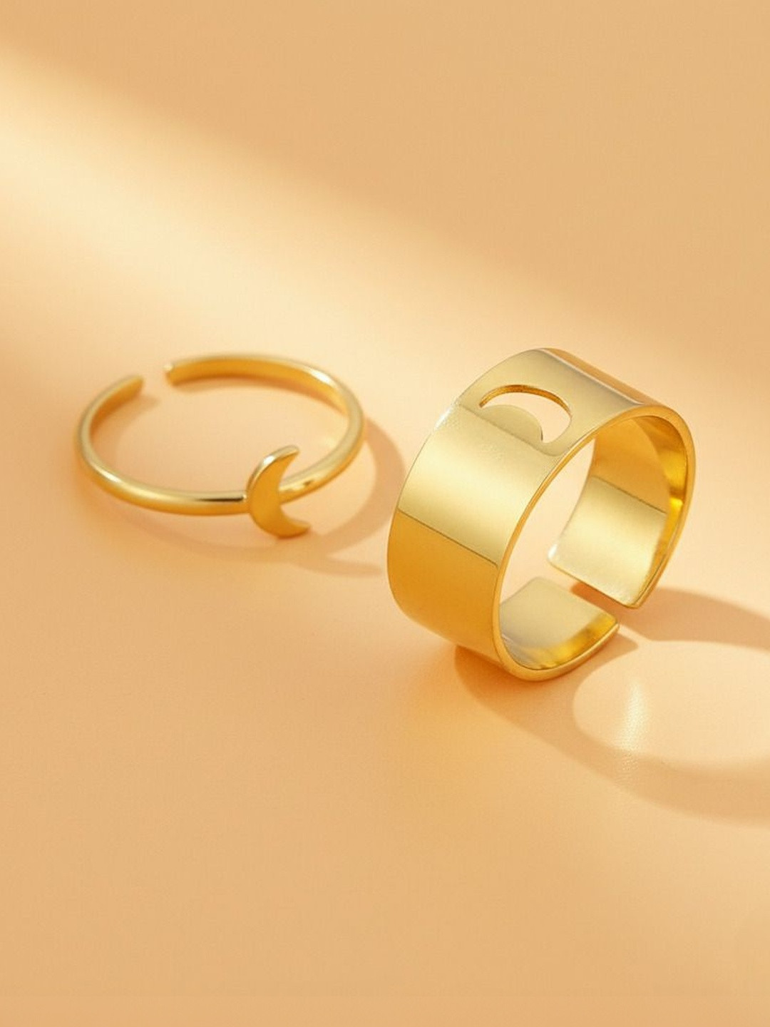 DressBerry Set Of 2 Gold Plated Adjustable Finger Ring