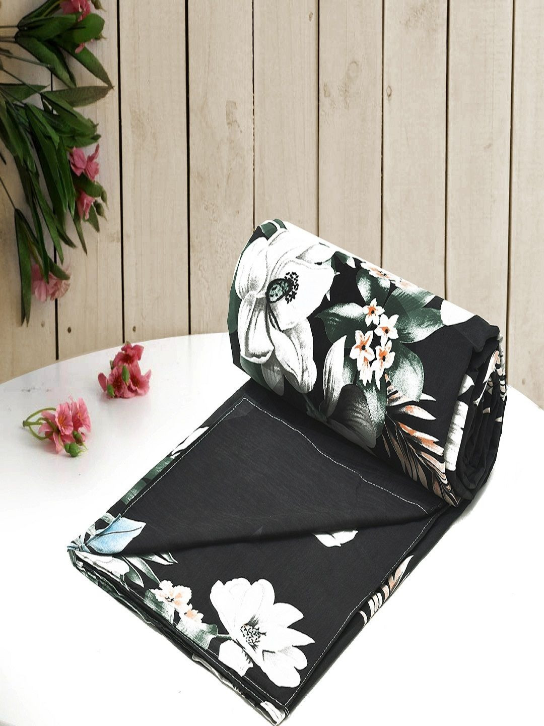 Myntra Elegant Homes Black & White Floral-Printed Single-Size Duvet Cover With Zipper