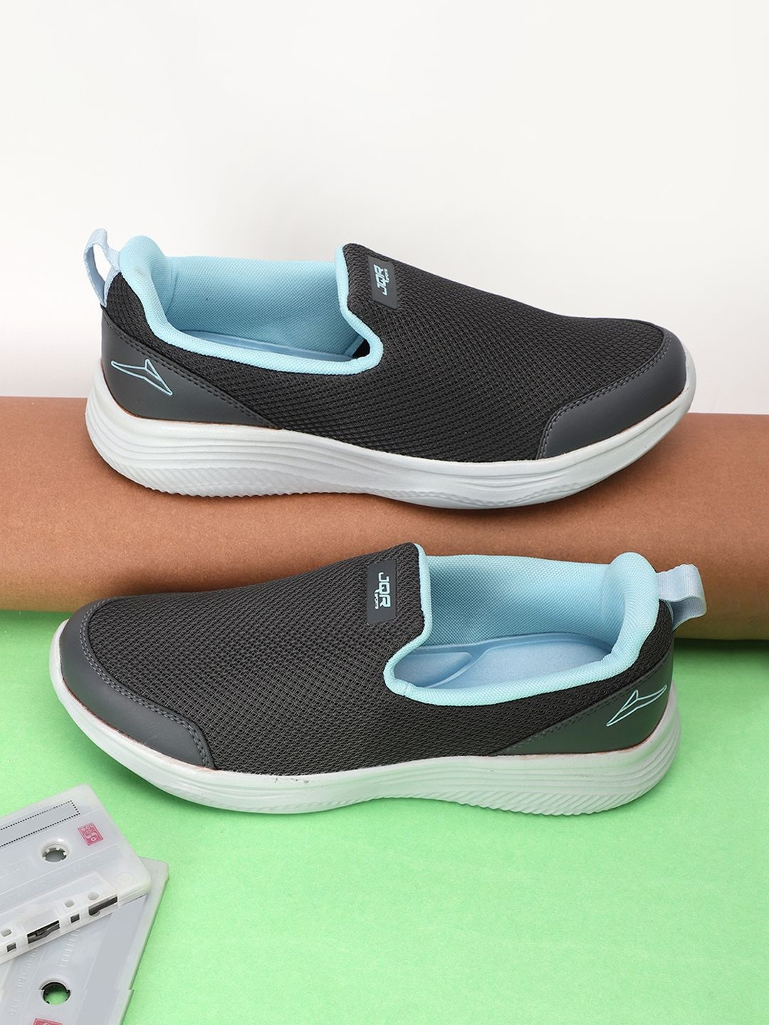 JQR ROSIE WOMEN MESH WALKING SHOES