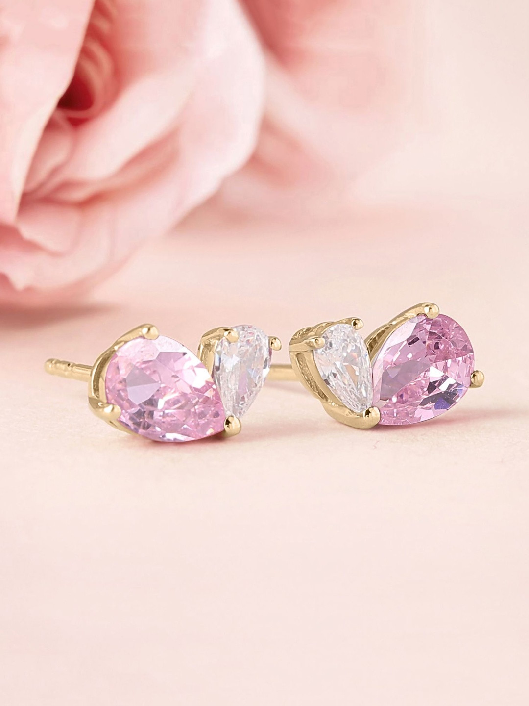 Ornate Jewels Teardrop Shaped Studs Earrings