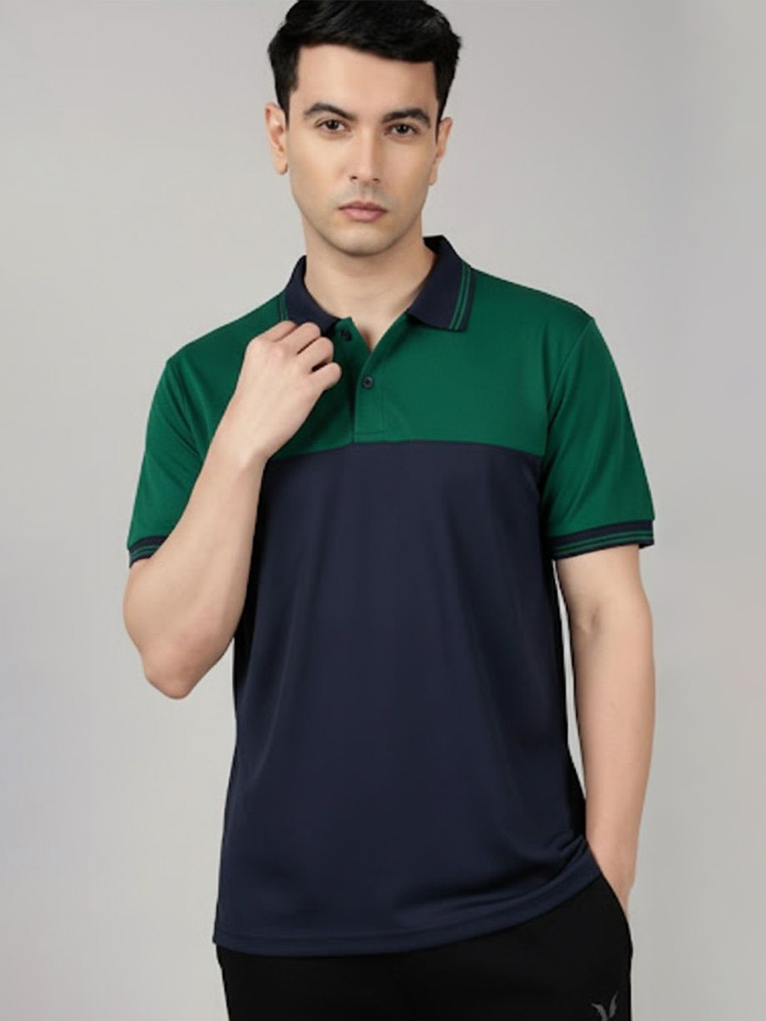 The Roadster Lifestyle Co Color-Blocked Polo T-Shirt With Contrast Collar