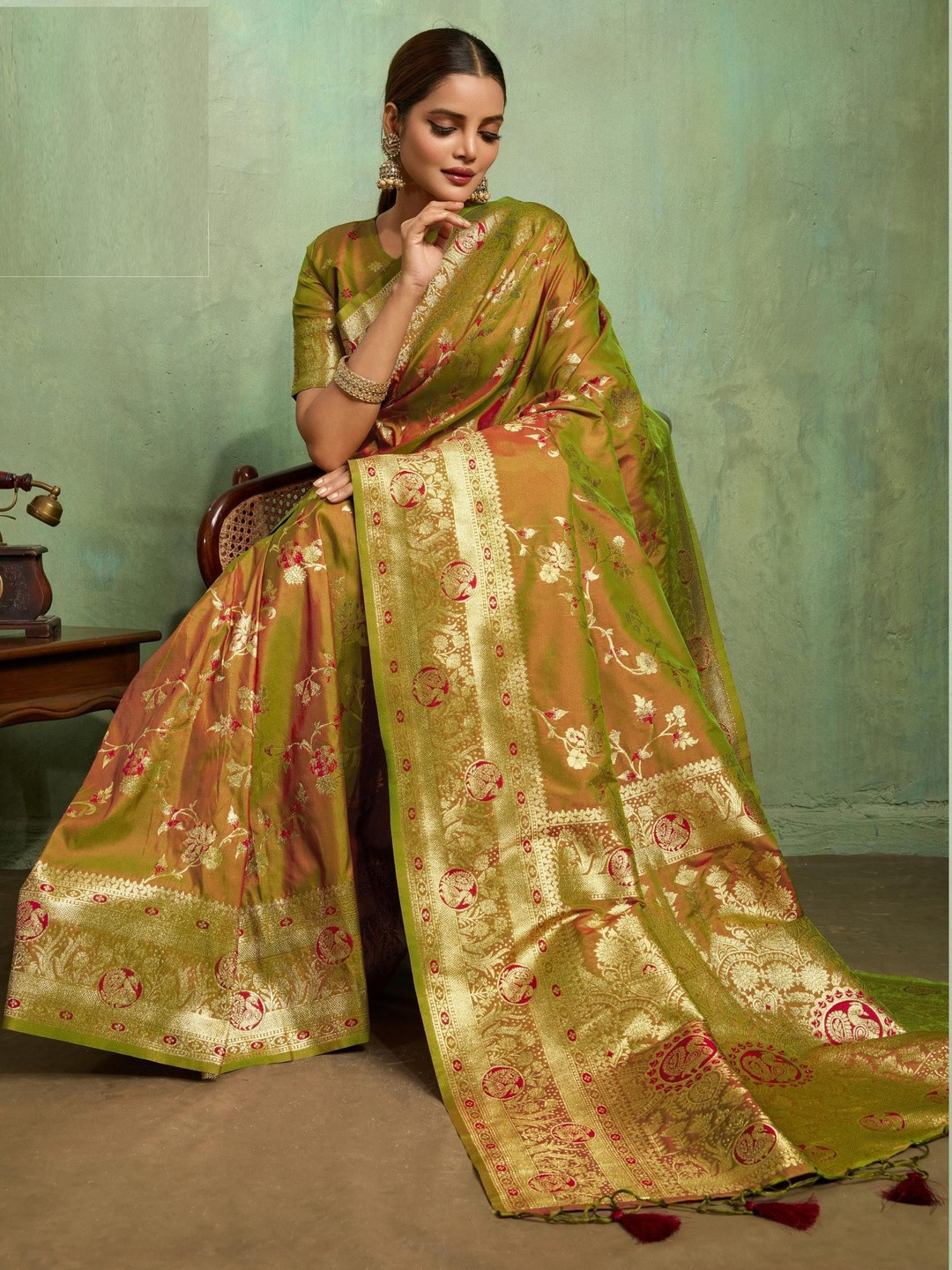 Smart Stree Ethnic Motifs Zari Art Silk Heavy Work Kanjeevaram Saree
