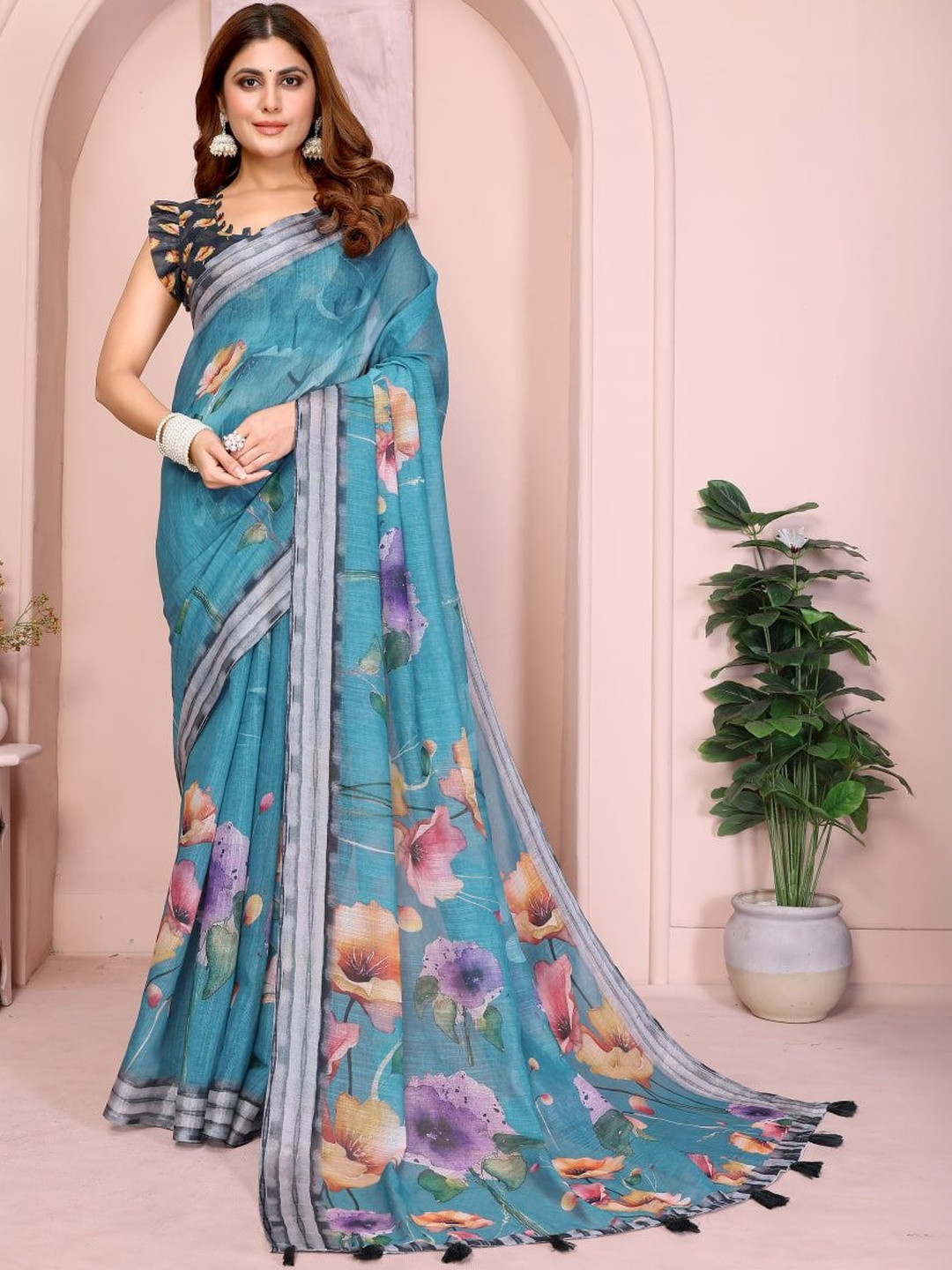 RITABEN HARESHBHAI BHALIYA Floral Pure Linen Handloom Saree