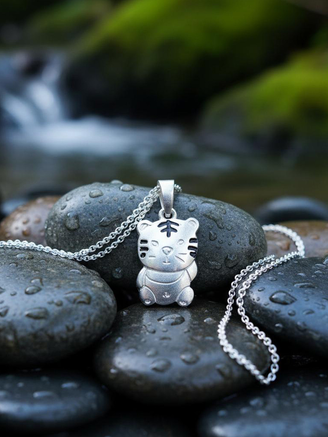 925 SILLER 925 Sterling Silver Rhodium-Plated Tiger Cub Shaped Pendant With Chain