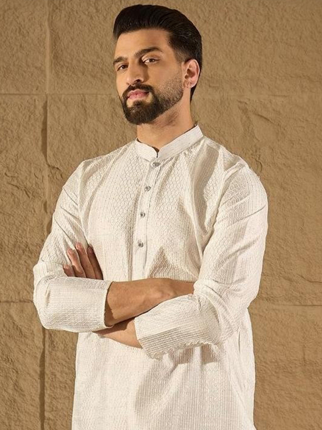Ethnic Bay Embroidered Mandarin Collar Straight Kurta