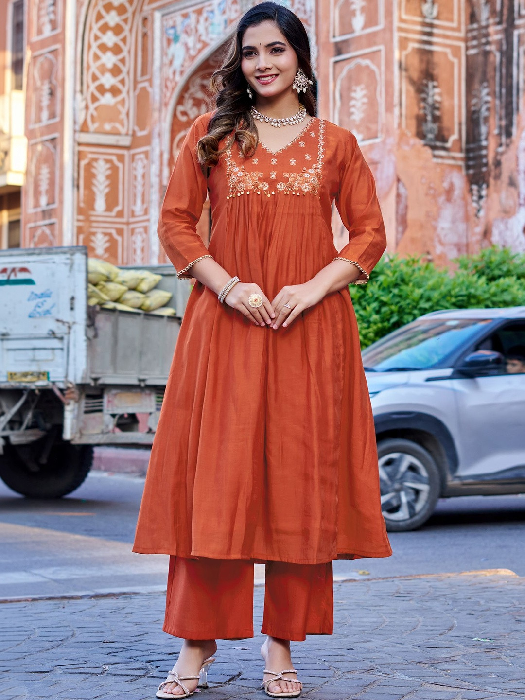 MITTOO Women Ethnic Motifs Embroidered Thread Work Chanderi Cotton Kurta with Palazzos & With Dupatta