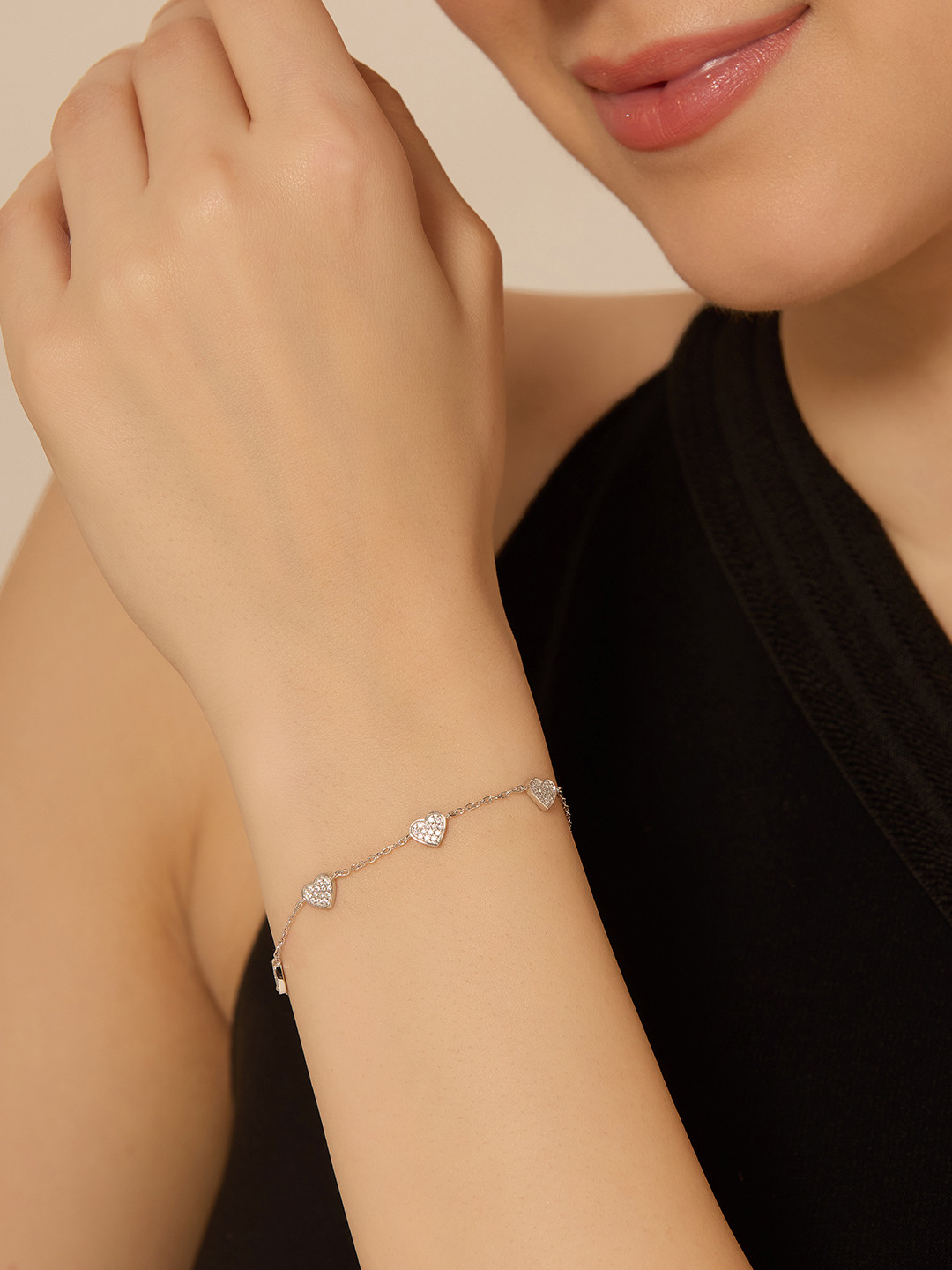 Nistra Women Sterling Silver Cubic Zirconia Rhodium-Plated Wraparound Five Hearts Bracelet