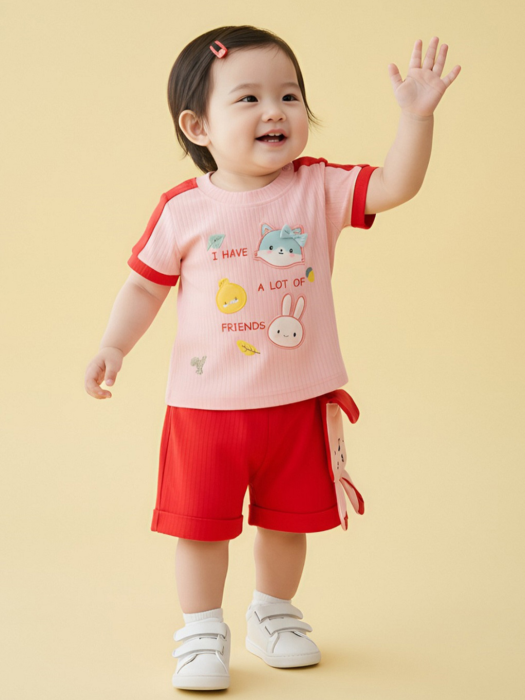 Babys Day Girls Cotton Applique Work T-shirt With Short