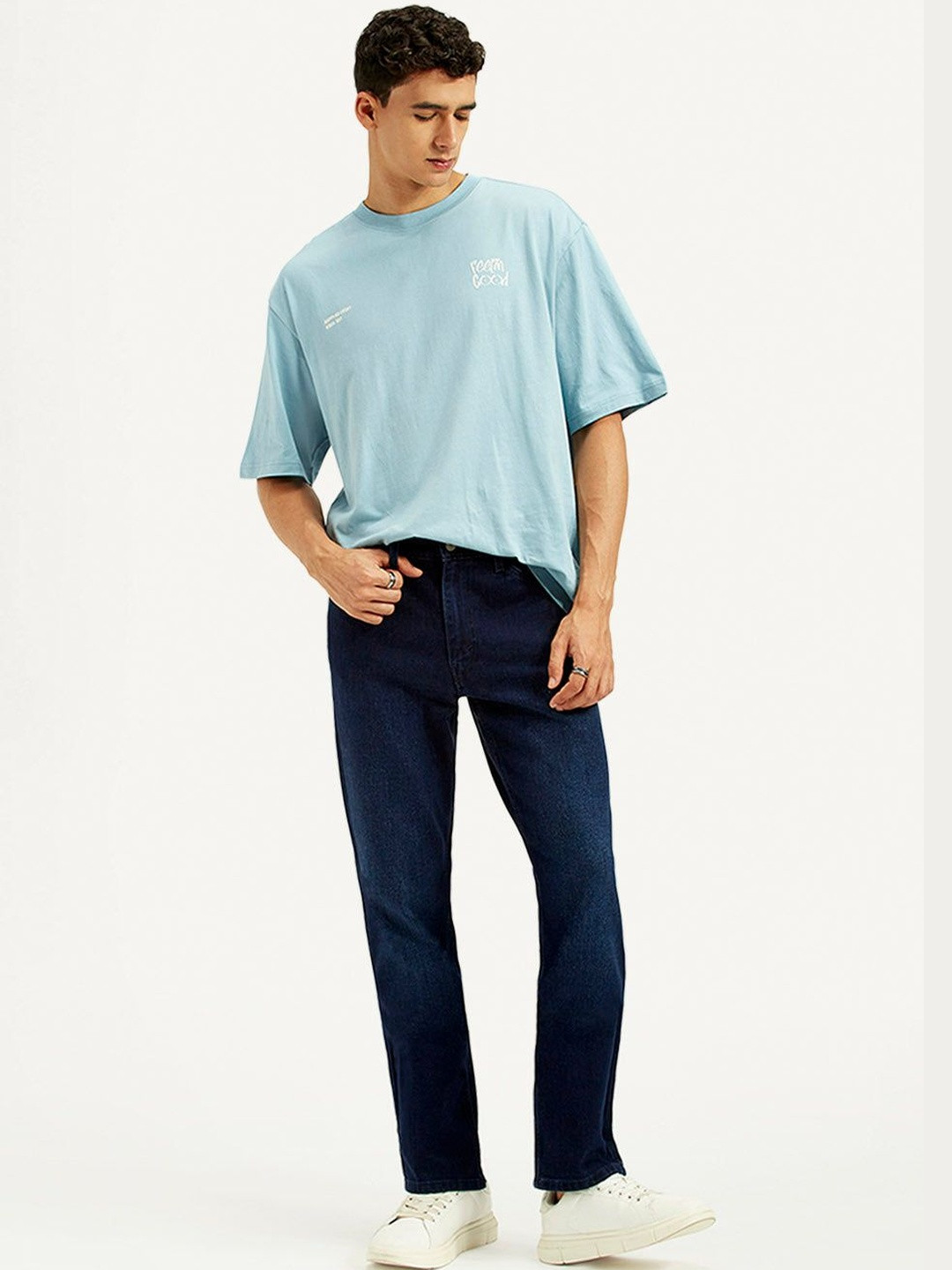 Levis Men Classic Regular Fit Mid-Rise Stretchable Jeans