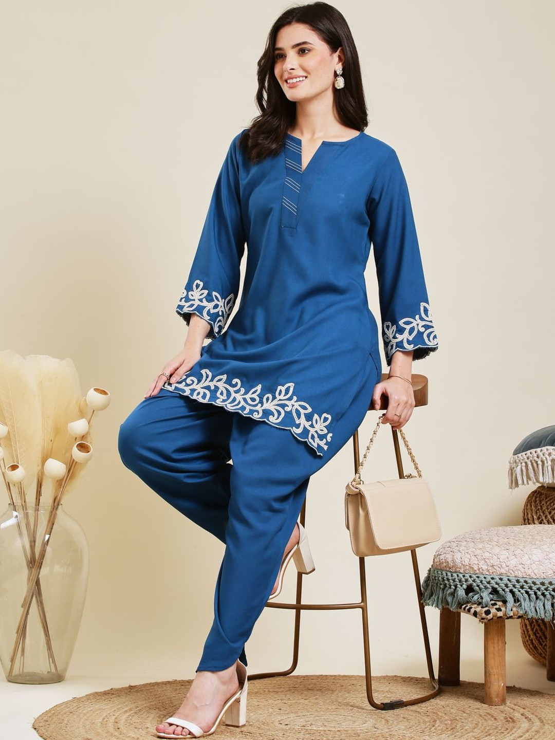 MOKOSH Women Embroidered Kurta And Dhoti Pant Set