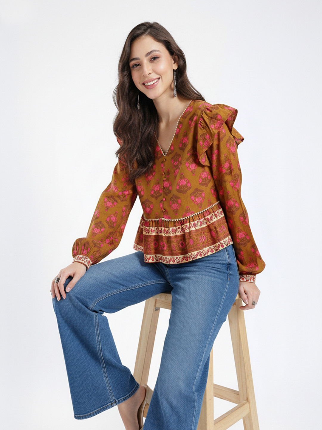 fusion by glitchez Floral Printed V-Neck Cuffed Sleeves Gathered & Gotta Patti Detail Top