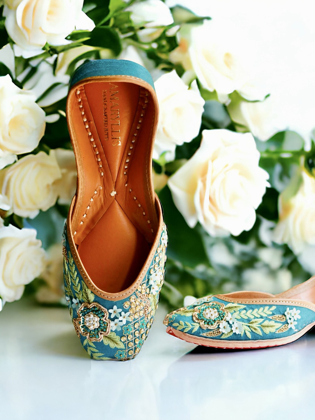 Amaryllis for her Women Teal-Coloured Printed Embellished Ethnic Mojaris Flats