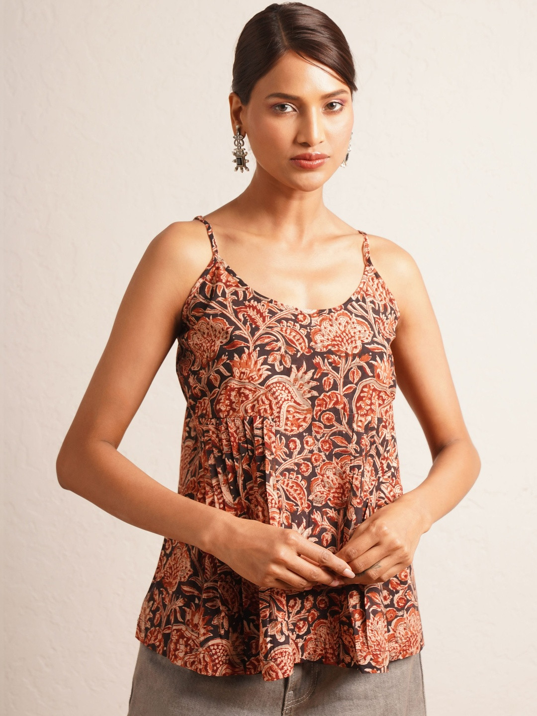 JAYPORE Gathered Floral Shoulder Straps Top