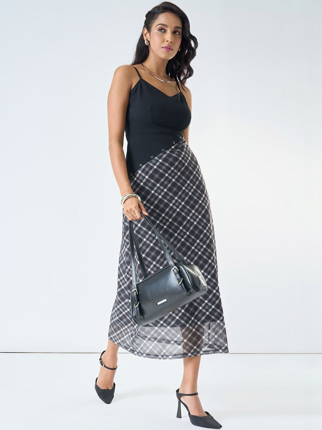 Honey by Pantaloons Checked Applique Midi Dress