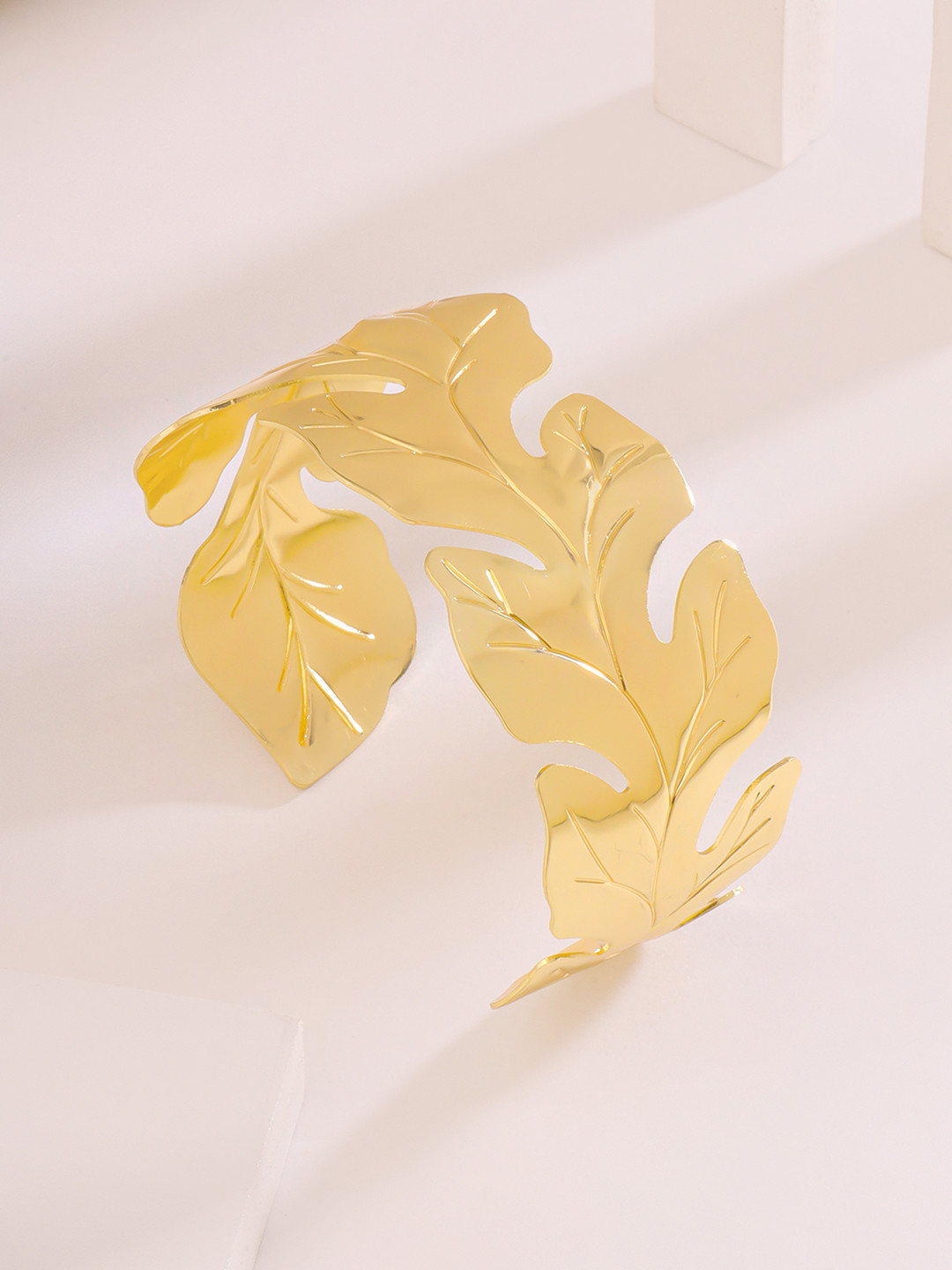Qiroko Adjustable Leaf Shaped Cuff Bracelet