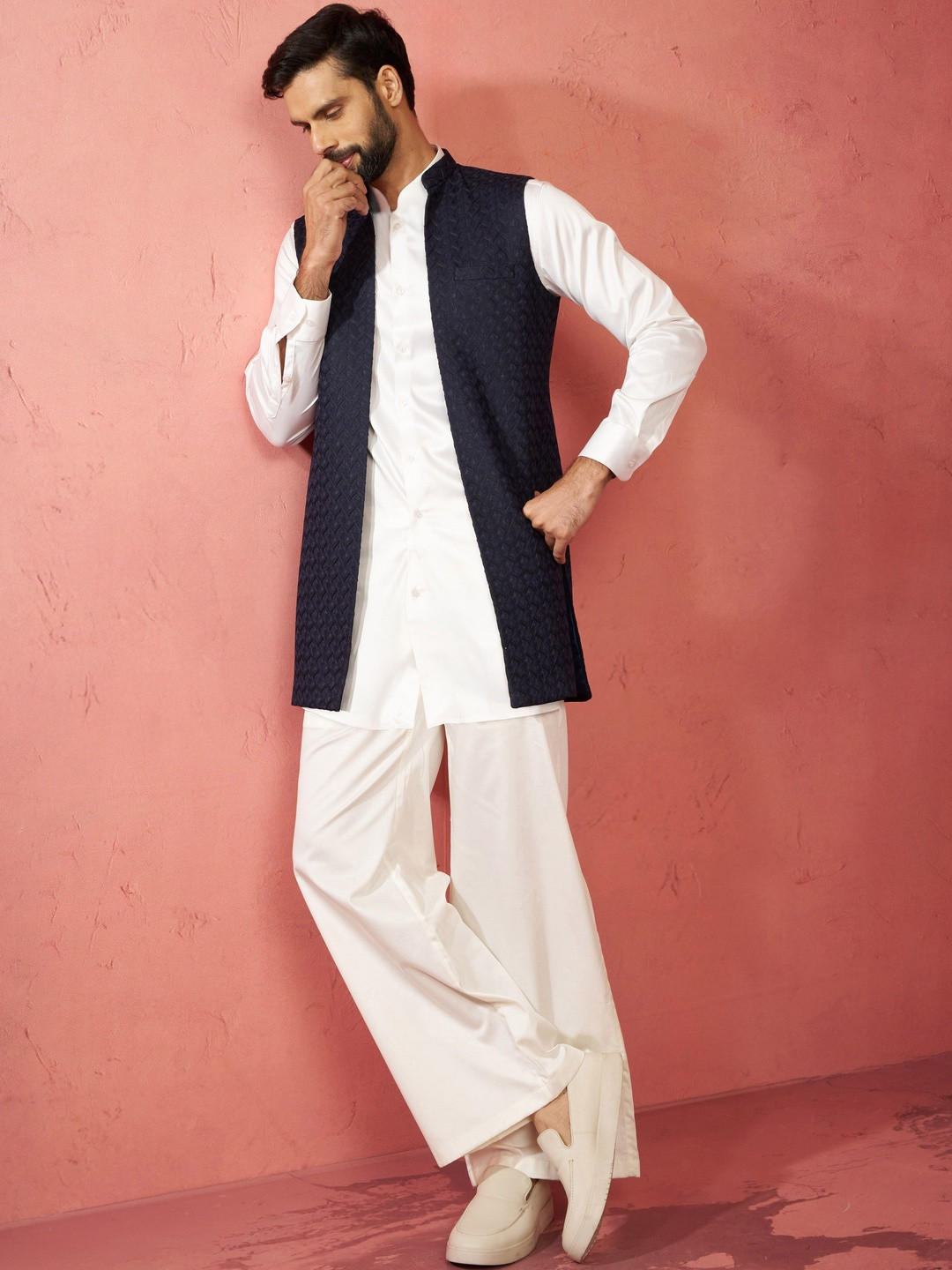 VASTRAMAY Mens Silk Blend Nehru Jacket Regular Kurta with Trousers