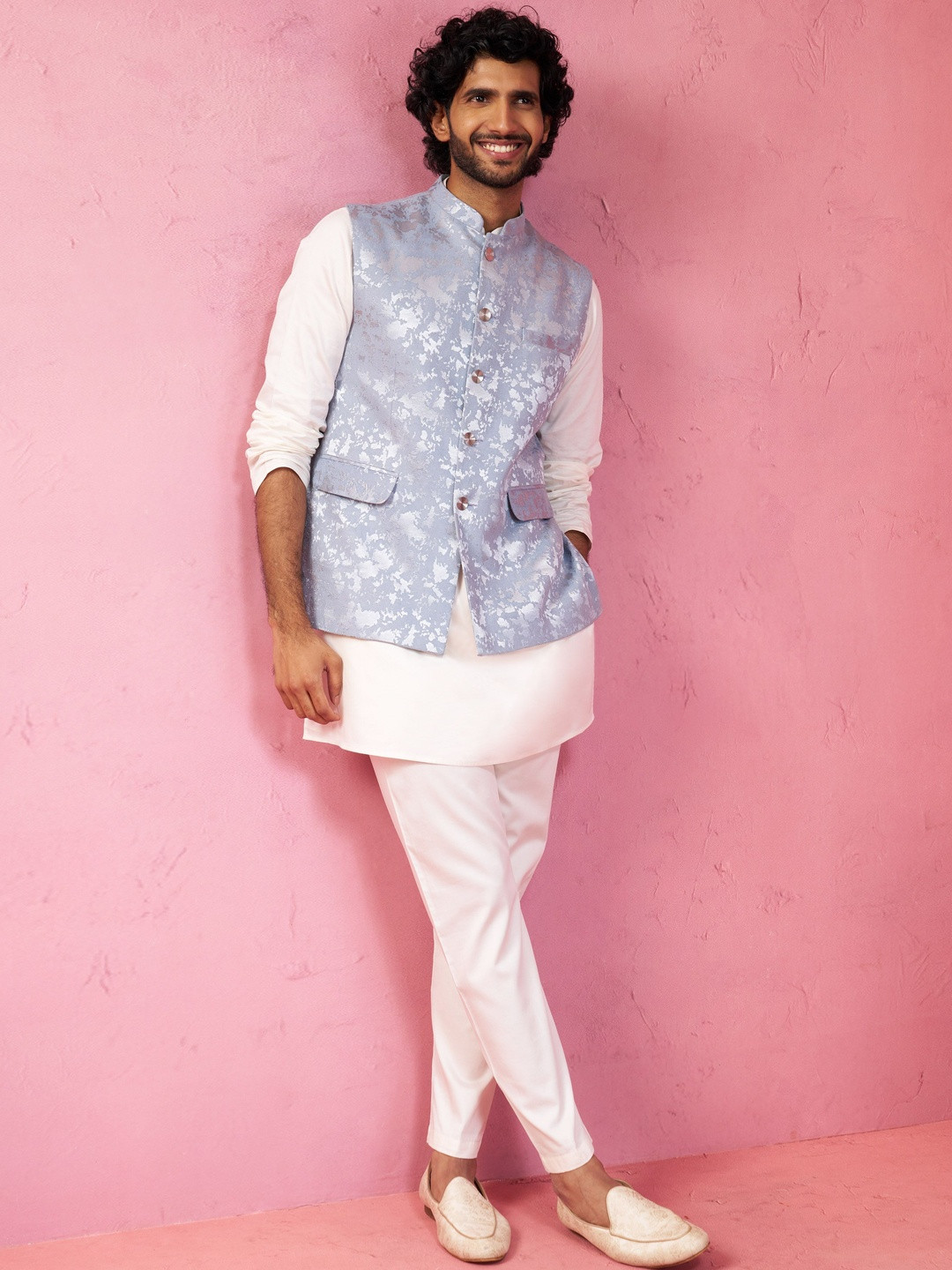 VASTRAMAY Men Nehru Jacket Kurta with Pyjama Set