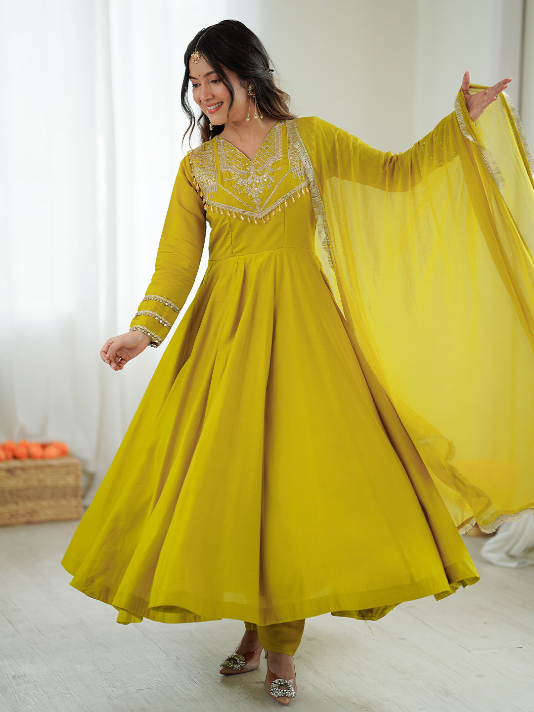 ZEEL FASHION Women Floral Yoke Design Anarkali Kurta With Trousers & Dupatta