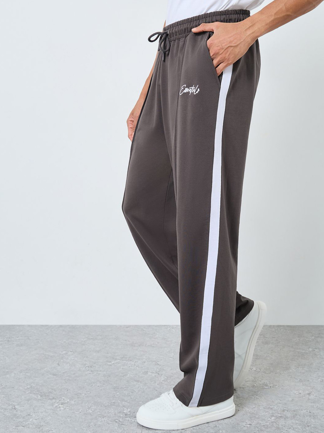 Styli Men Relaxed Fit Oversized Side Stripe Tape Track Pants