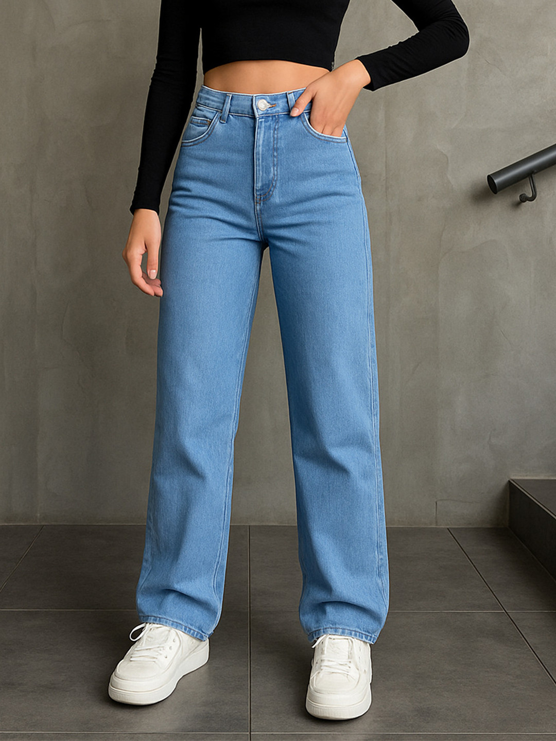 STITCH FACTORY Women Straight Fit High-Rise Light Fade Jeans