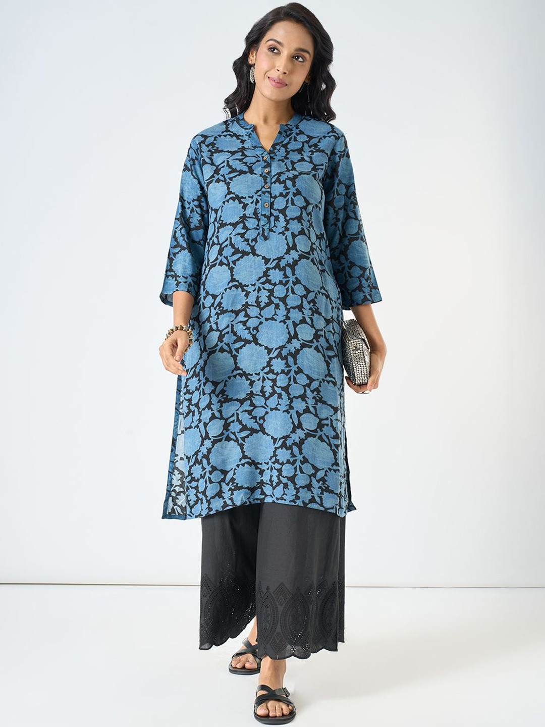 RANGMANCH BY PANTALOONS Women Printed Flared Sleeves Mirror Work Kurta