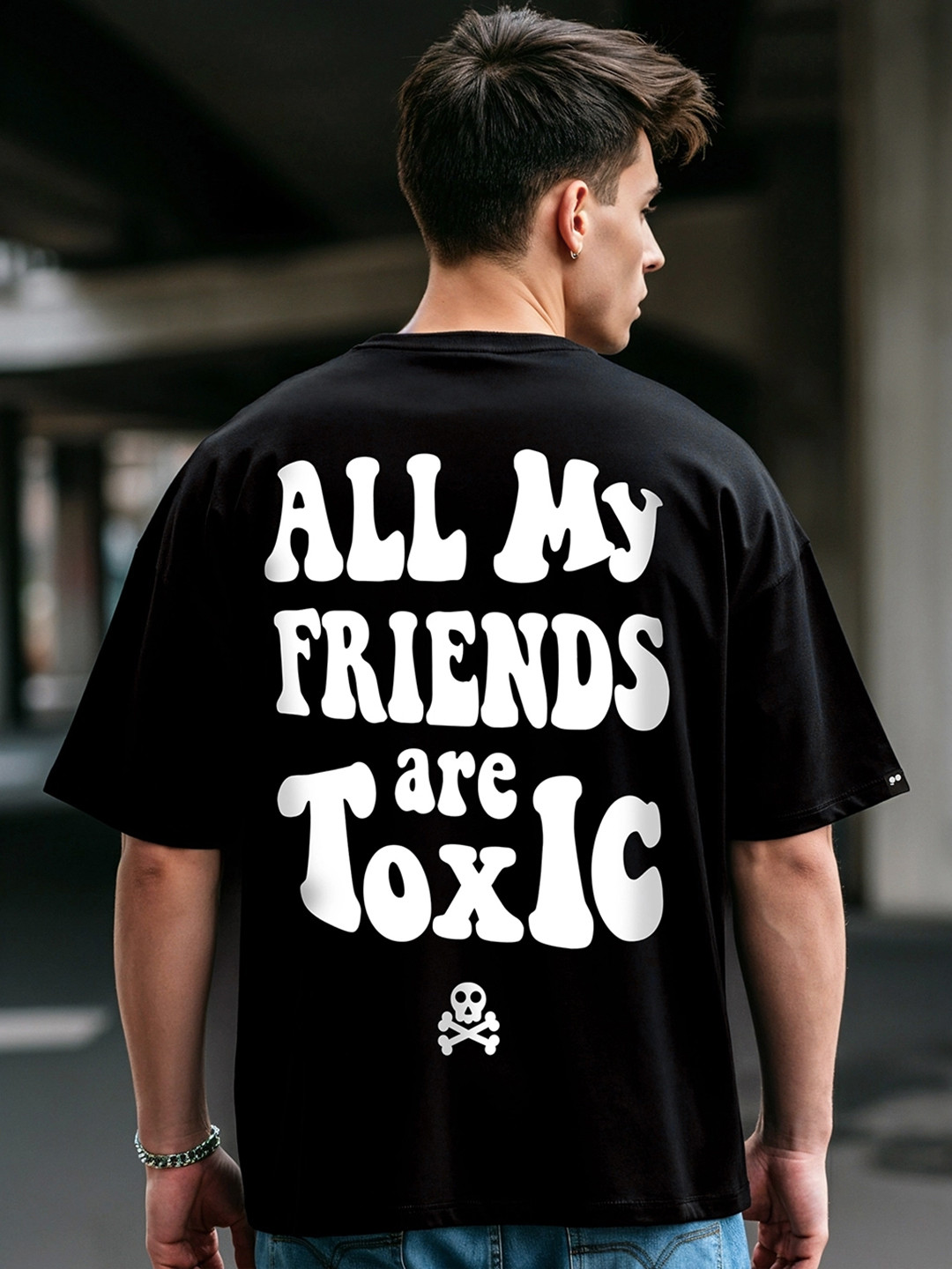 Bewakoof Men Black & White Typography Printed Oversized T-shirt