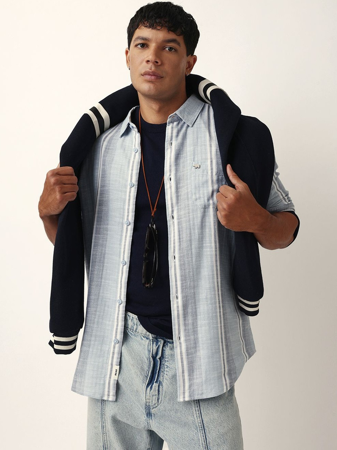 THE BEAR HOUSE Men Slim Fit Striped Casual Shirt