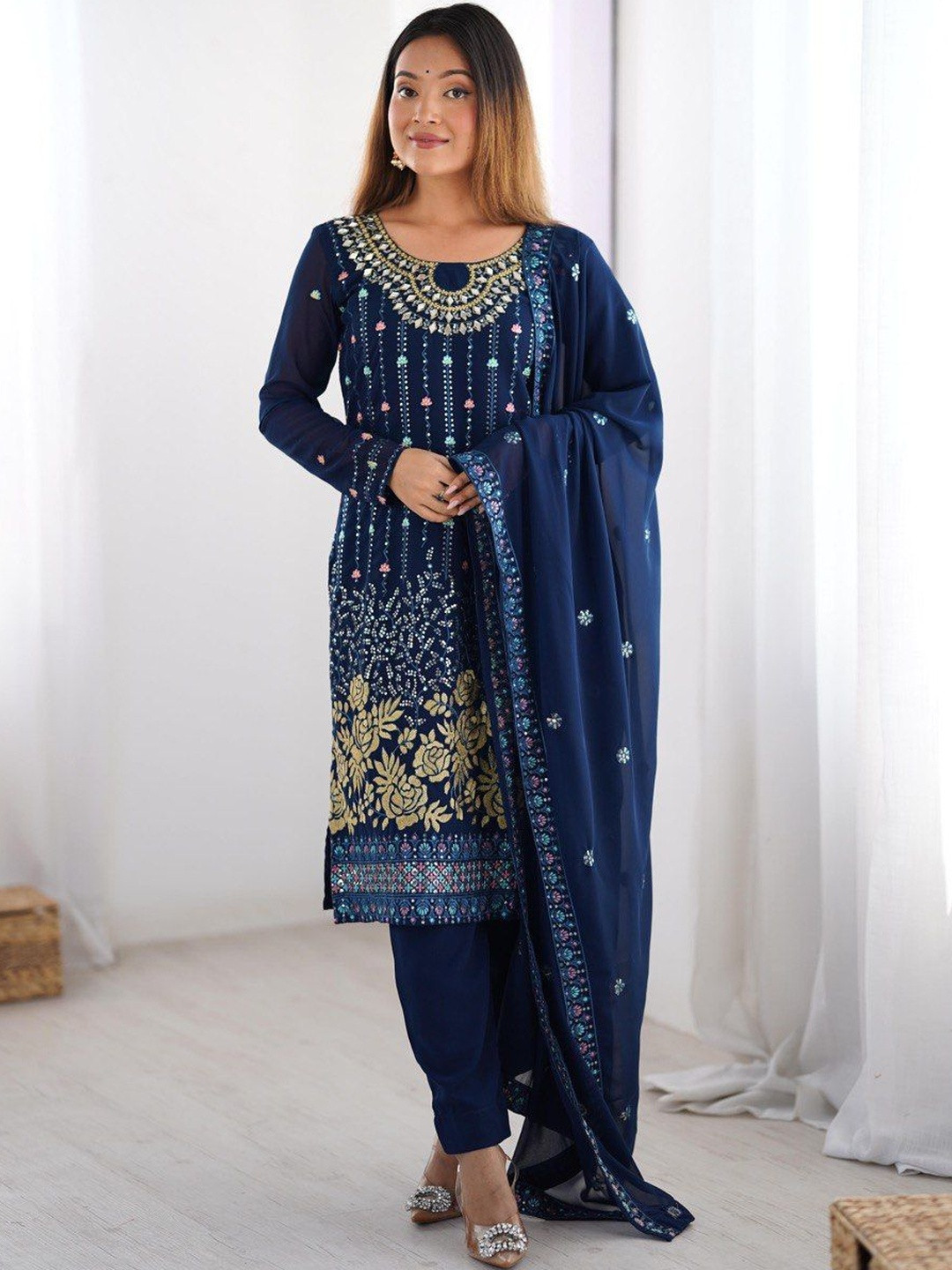SWORNY FASHION Ethnic Motifs Embroidered Mirror Work Kurta with Trousers & With Dupatta