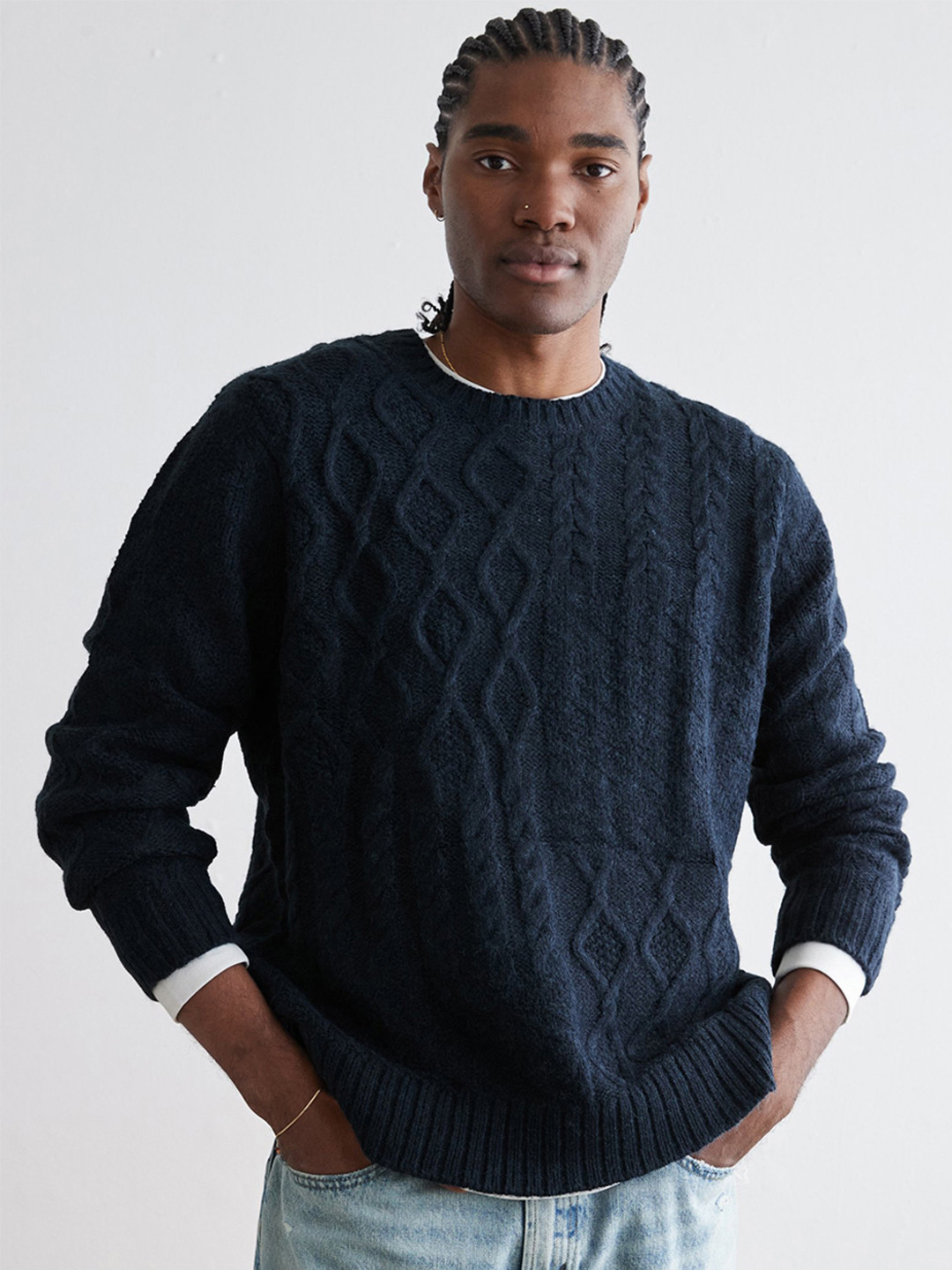AMERICAN EAGLE OUTFITTERS Cable Knit Round Neck Long Sleeves Pullover Sweater