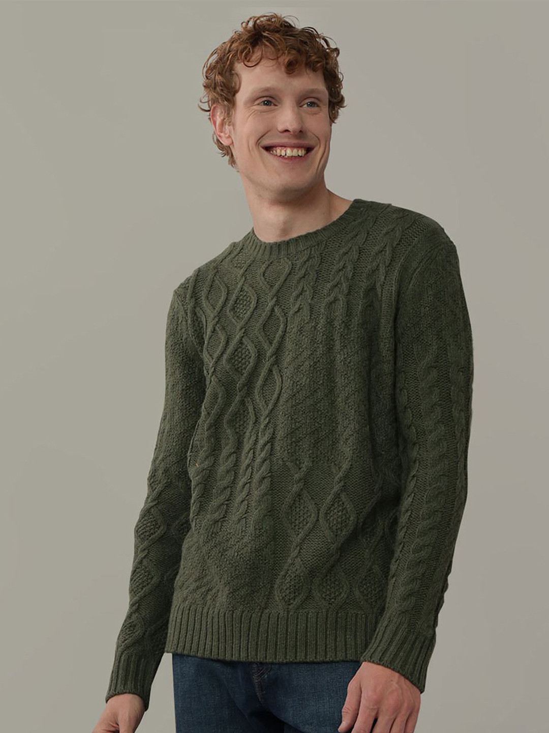 AMERICAN EAGLE OUTFITTERS Cable Knit Round Neck Long Sleeves Pullover Sweater