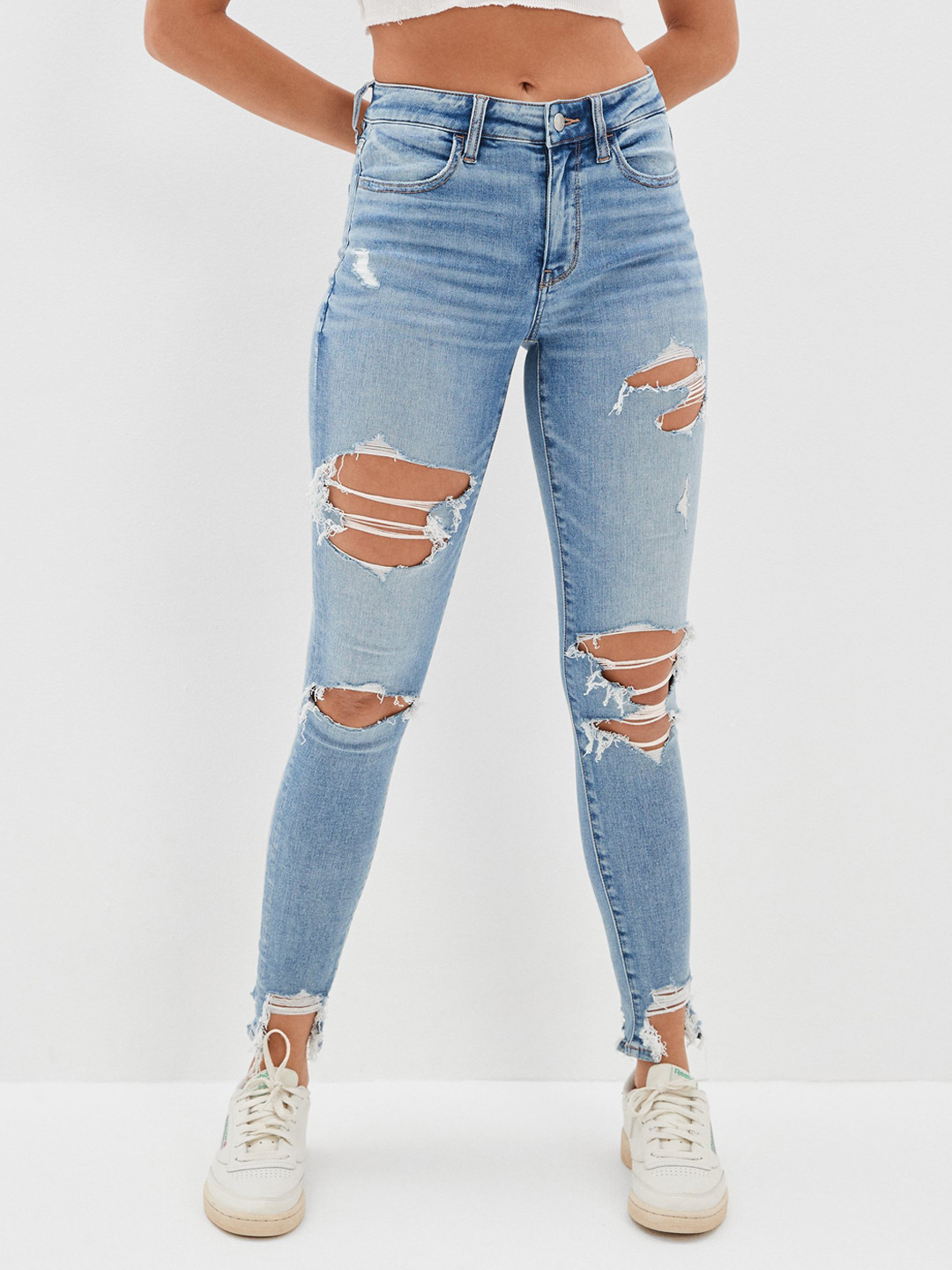 AMERICAN EAGLE OUTFITTERS Women Blue Highly Distressed Heavy Fade Stretchable Jeans - Skinny Fit