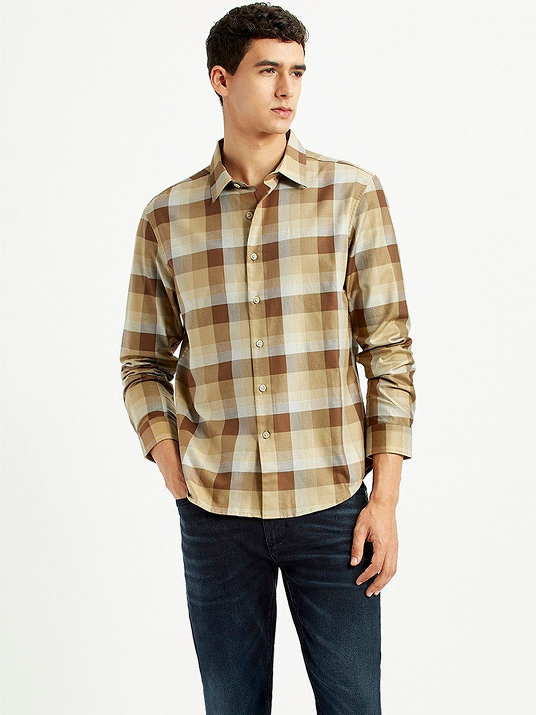 Levis Men Slim Fit Checked Casual Shirt