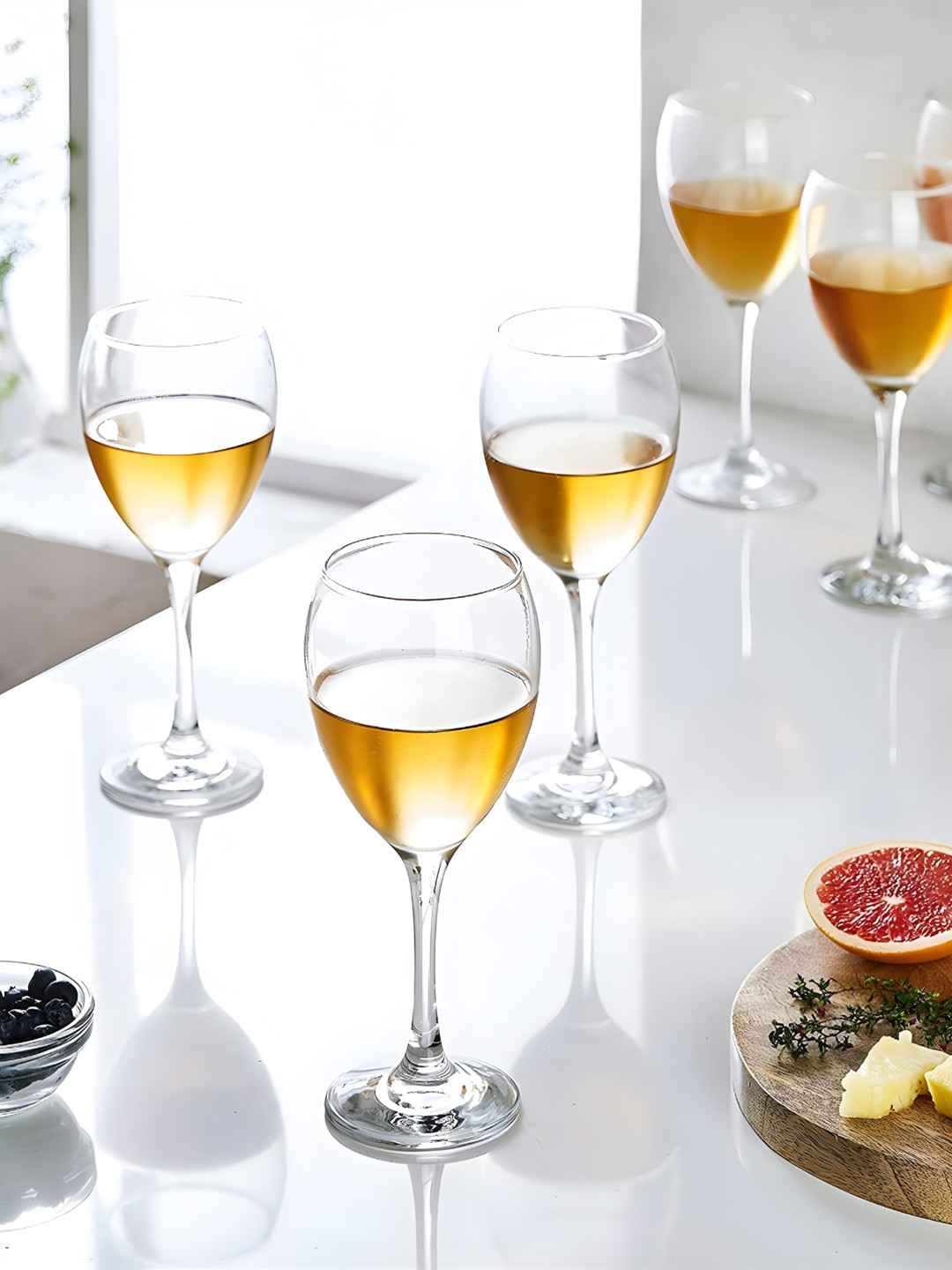 smart serve Superior 6 Pcs Transparent Wine Glass 325 ml Each