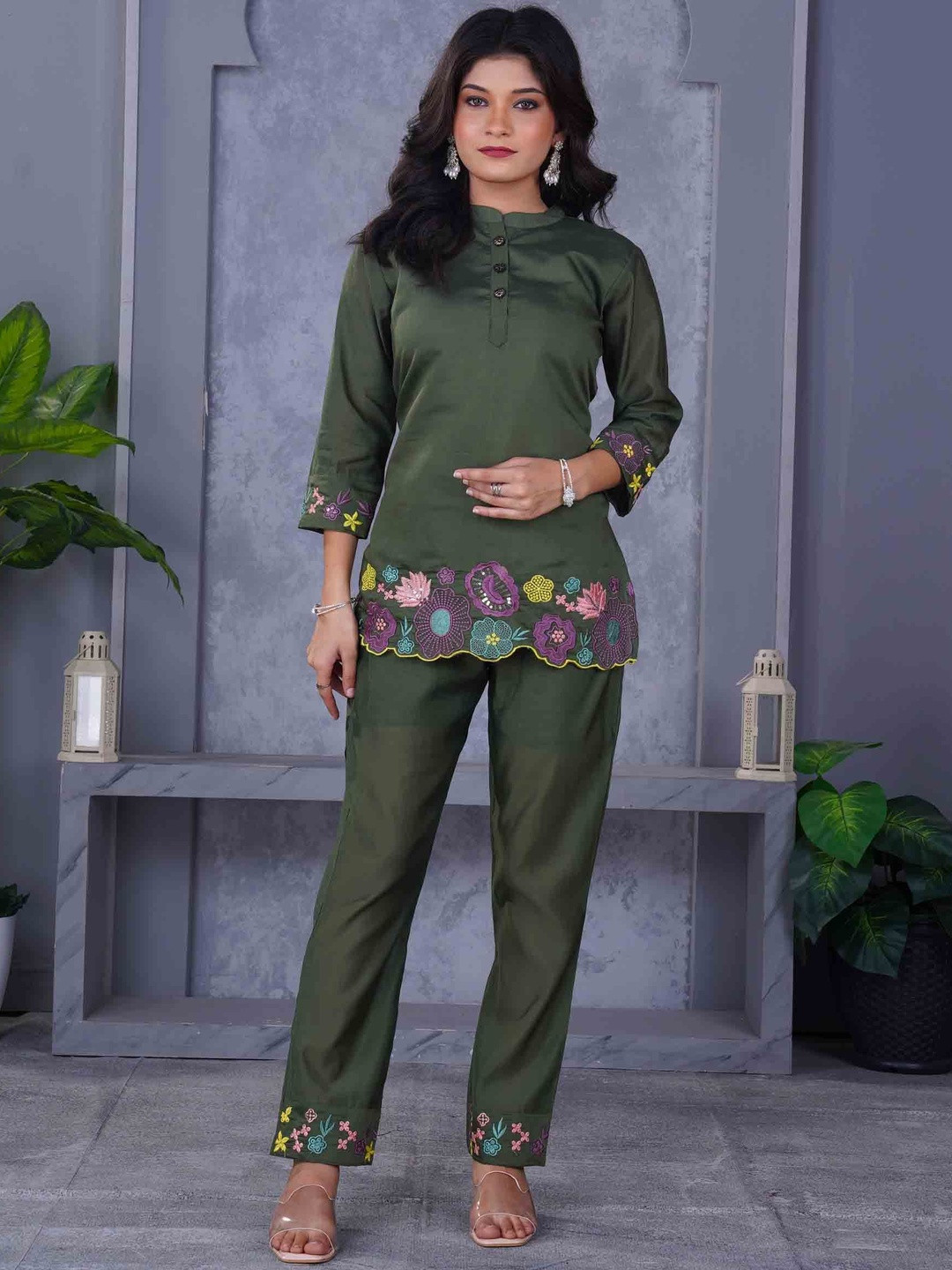 7Tiara Embroidered Tunic & Trousers Co-Ords
