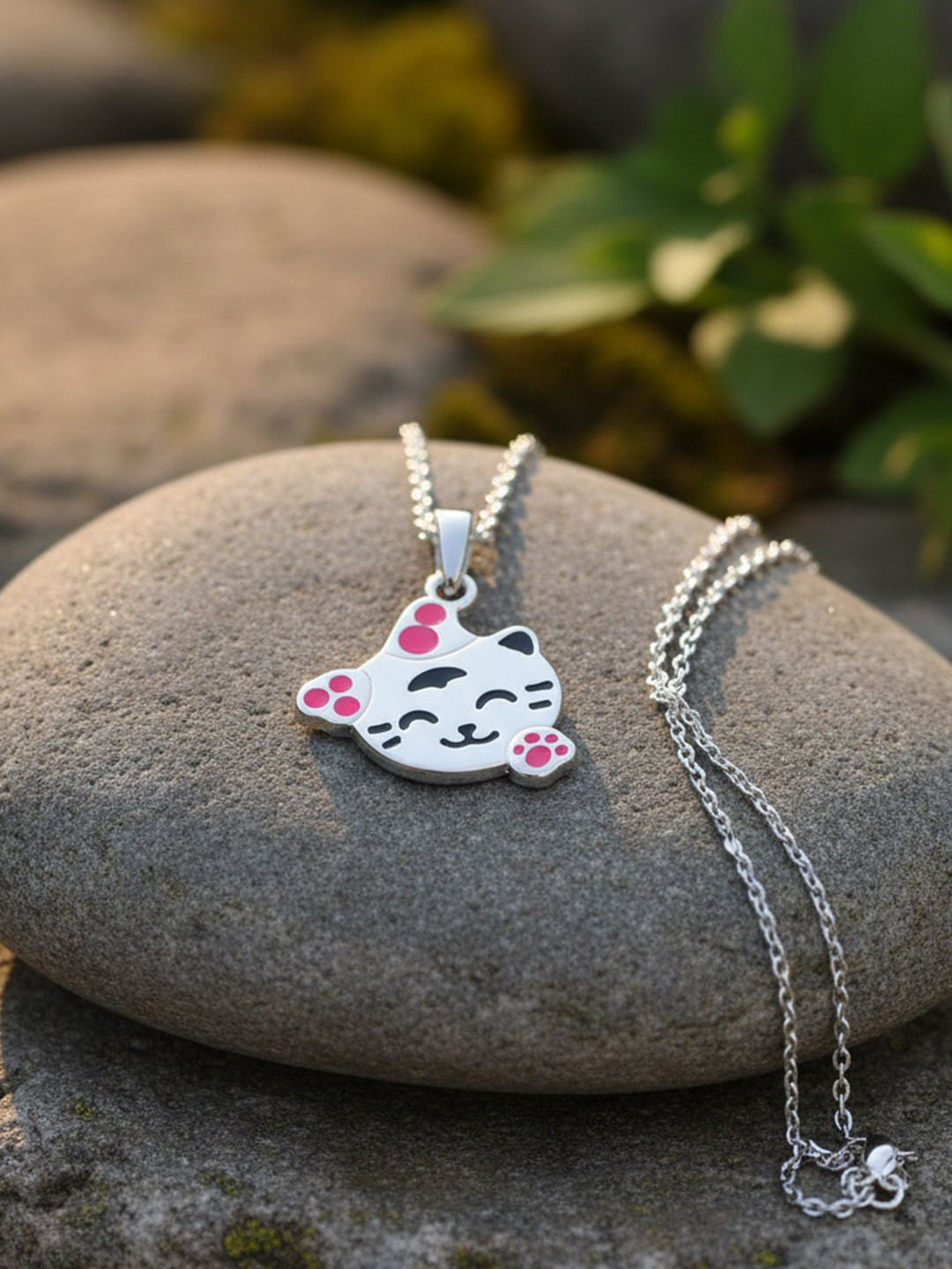 925 SILLER 925 Sterling Silver Rhodium-Plated Enamelled Cat Shaped Pendant With Chain