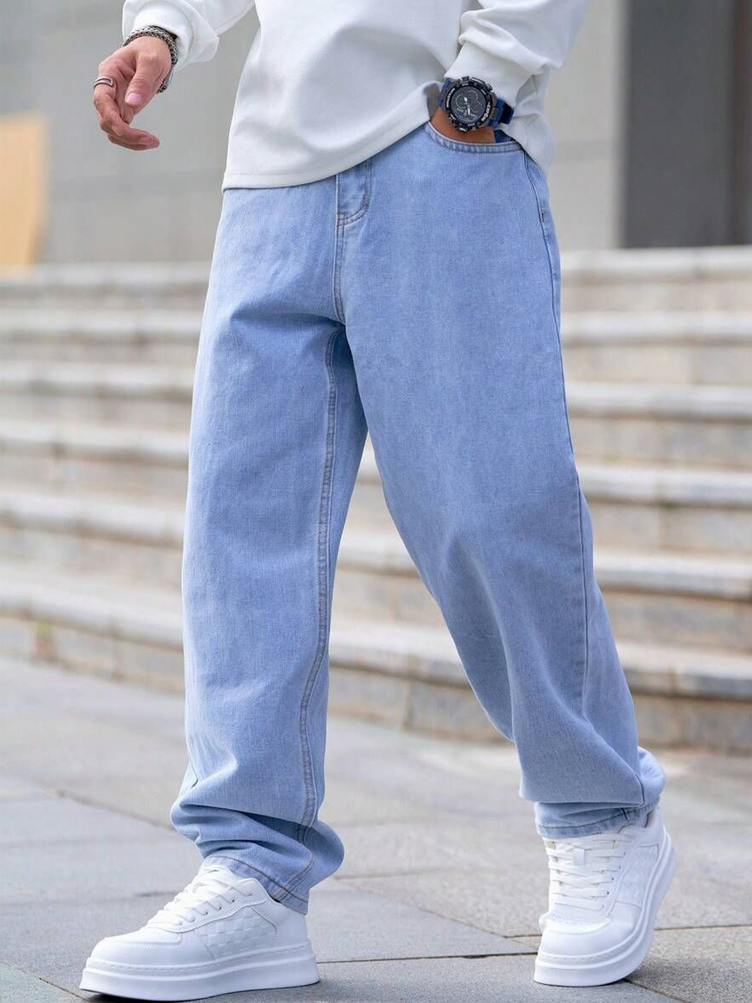 MARK VIEW Men Straight Fit Mid-Rise Jeans