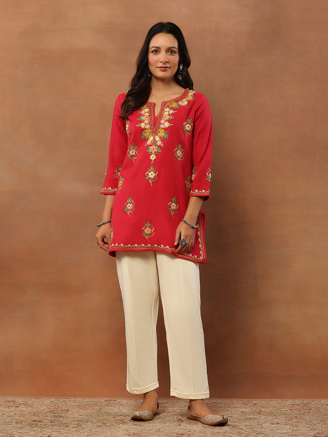 House of Chikankari Floral Embroidered Woollen Straight Kurti