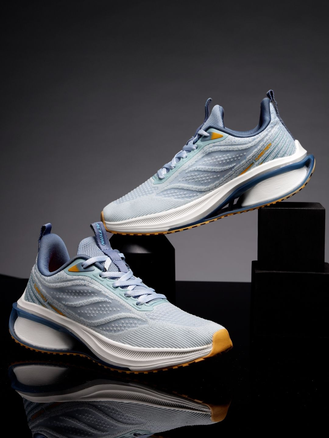 Action Men Mesh Running Shoes