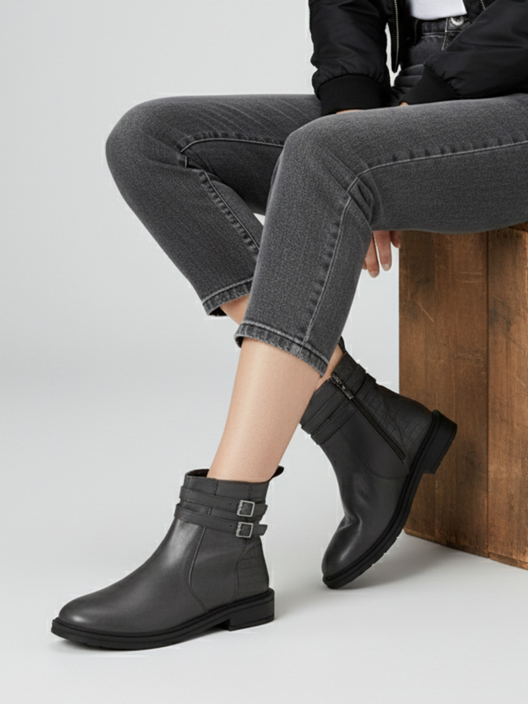 The Roadster Life Co. Women Buckle Detailing Mid-Top Boots