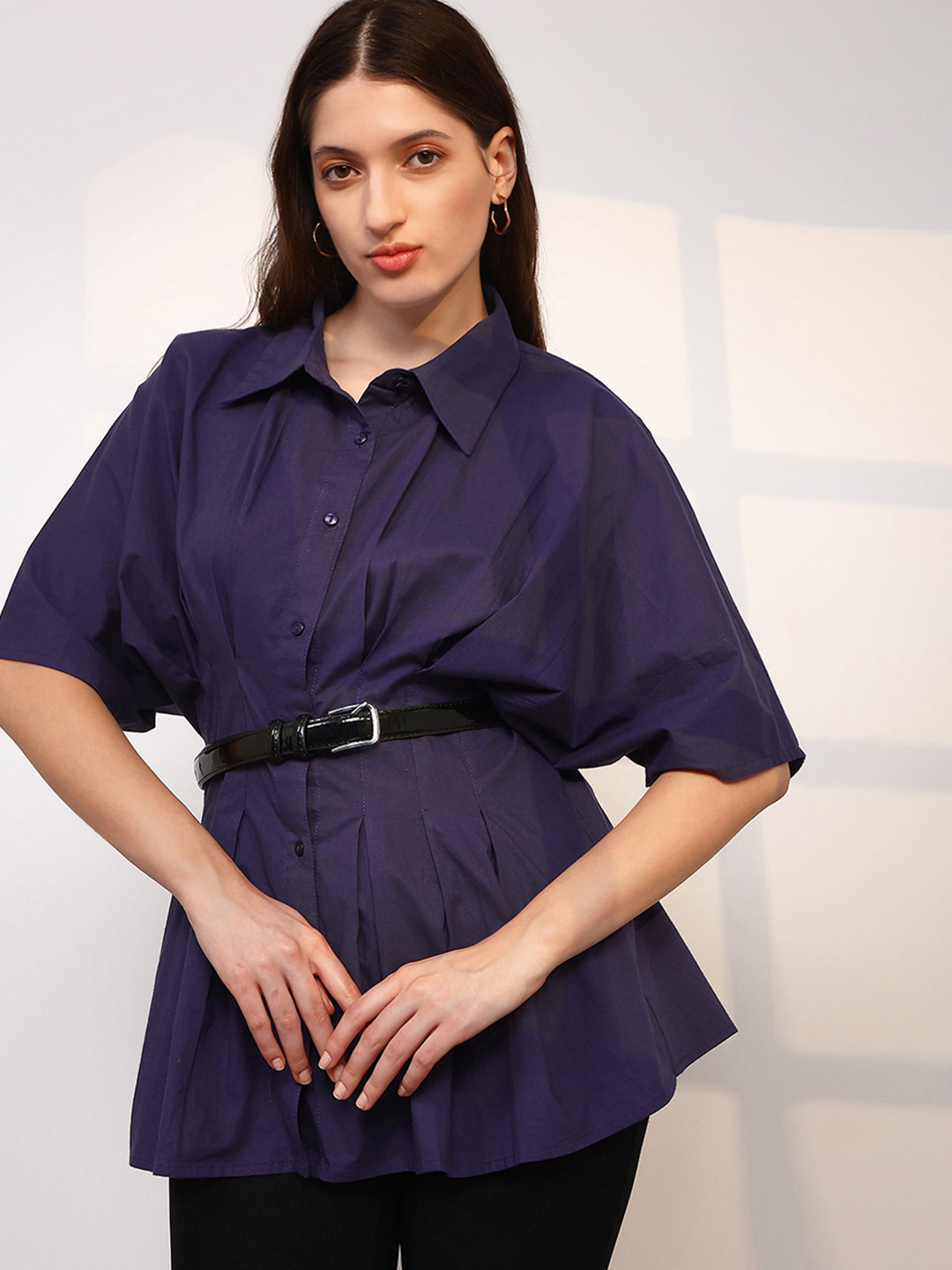 Globus Extended Sleeves Flared Hem Pleated Shirt