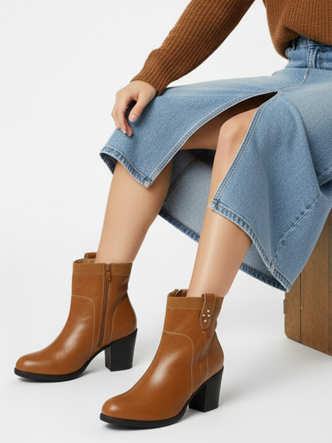 The Roadster Life Co. Women Textured Block Heel Boots