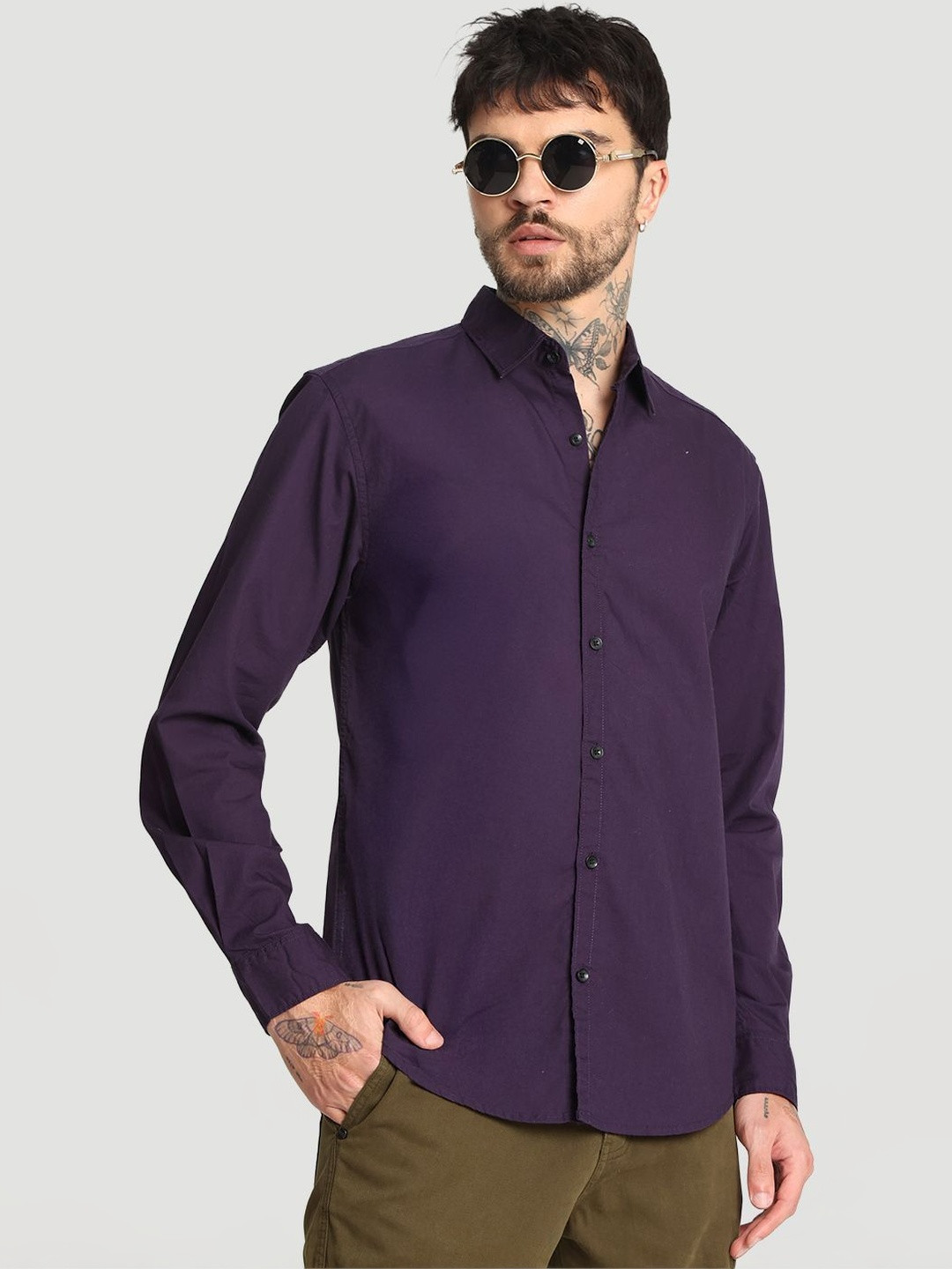 IVOC Men Solid Purple Regular Fit Cotton Casual Shirt