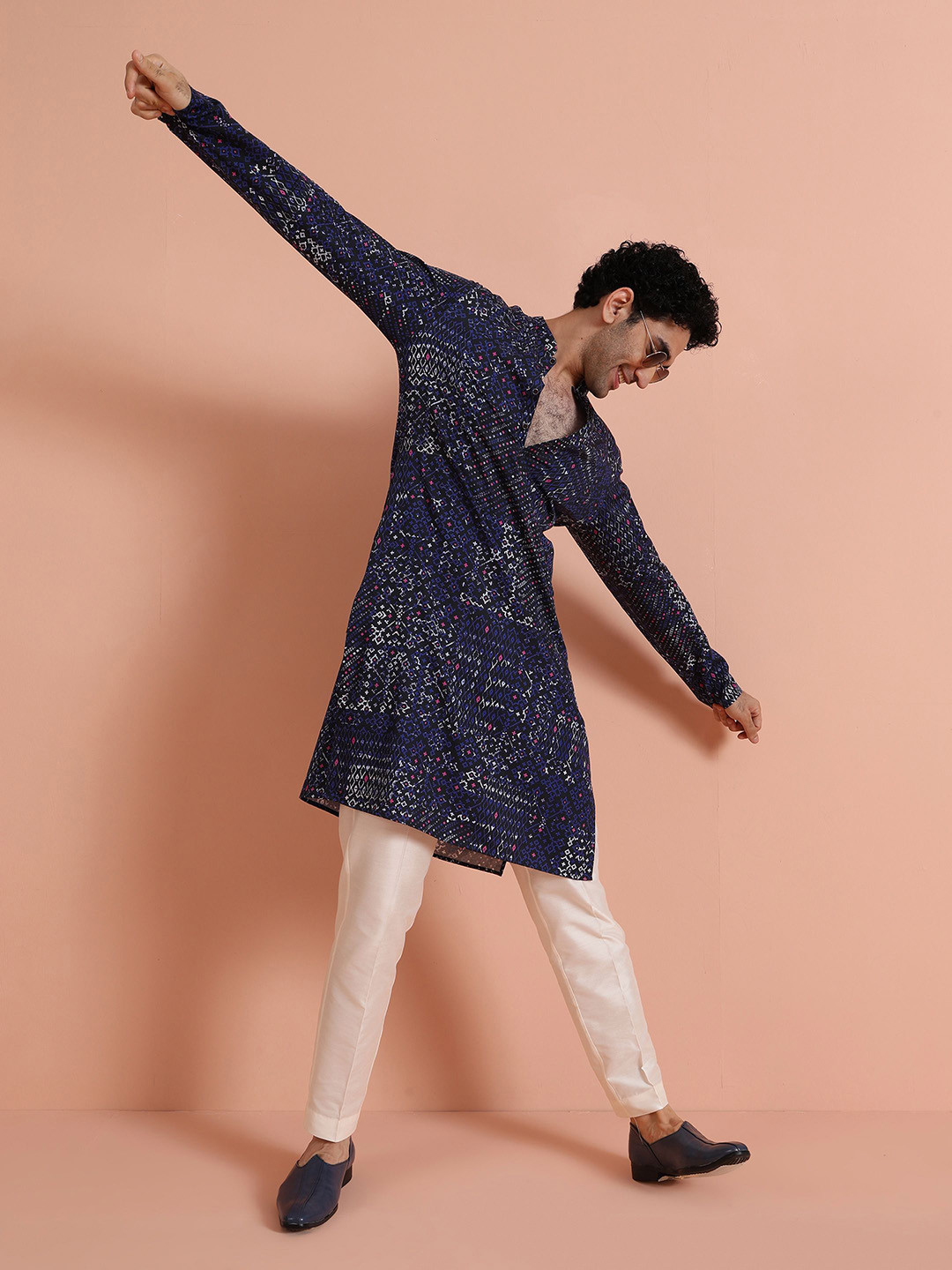 KISAH Mens Black & Purple Printed Kurta Contemporary Festive Wear