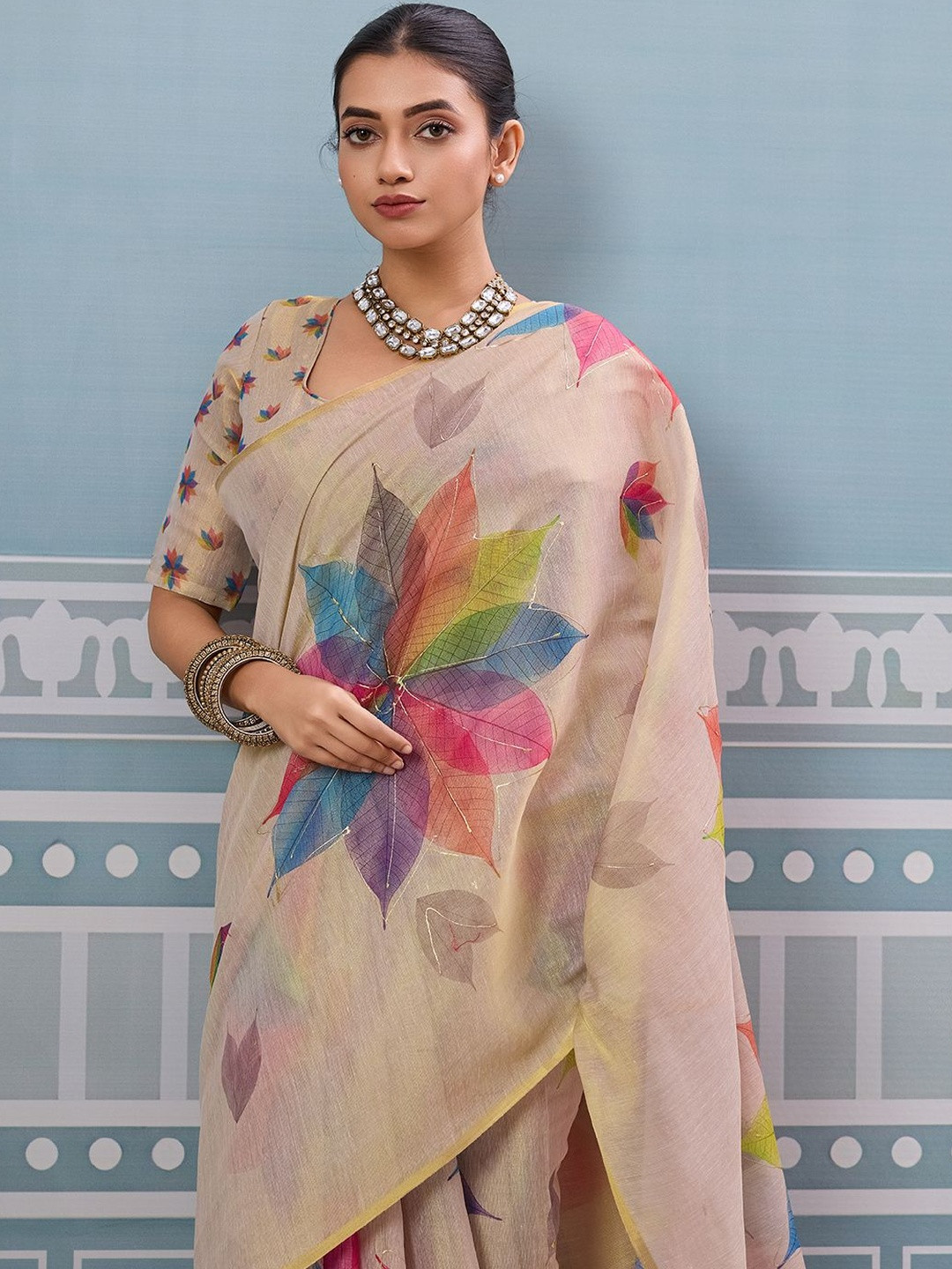 SOHINI NX Floral Zari Saree