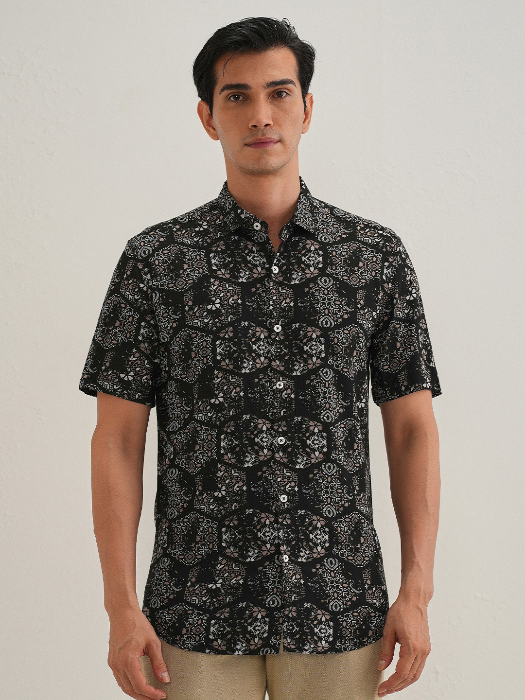Banana Club Flora Geo Conversational Cotton Short Sleeves Shirt