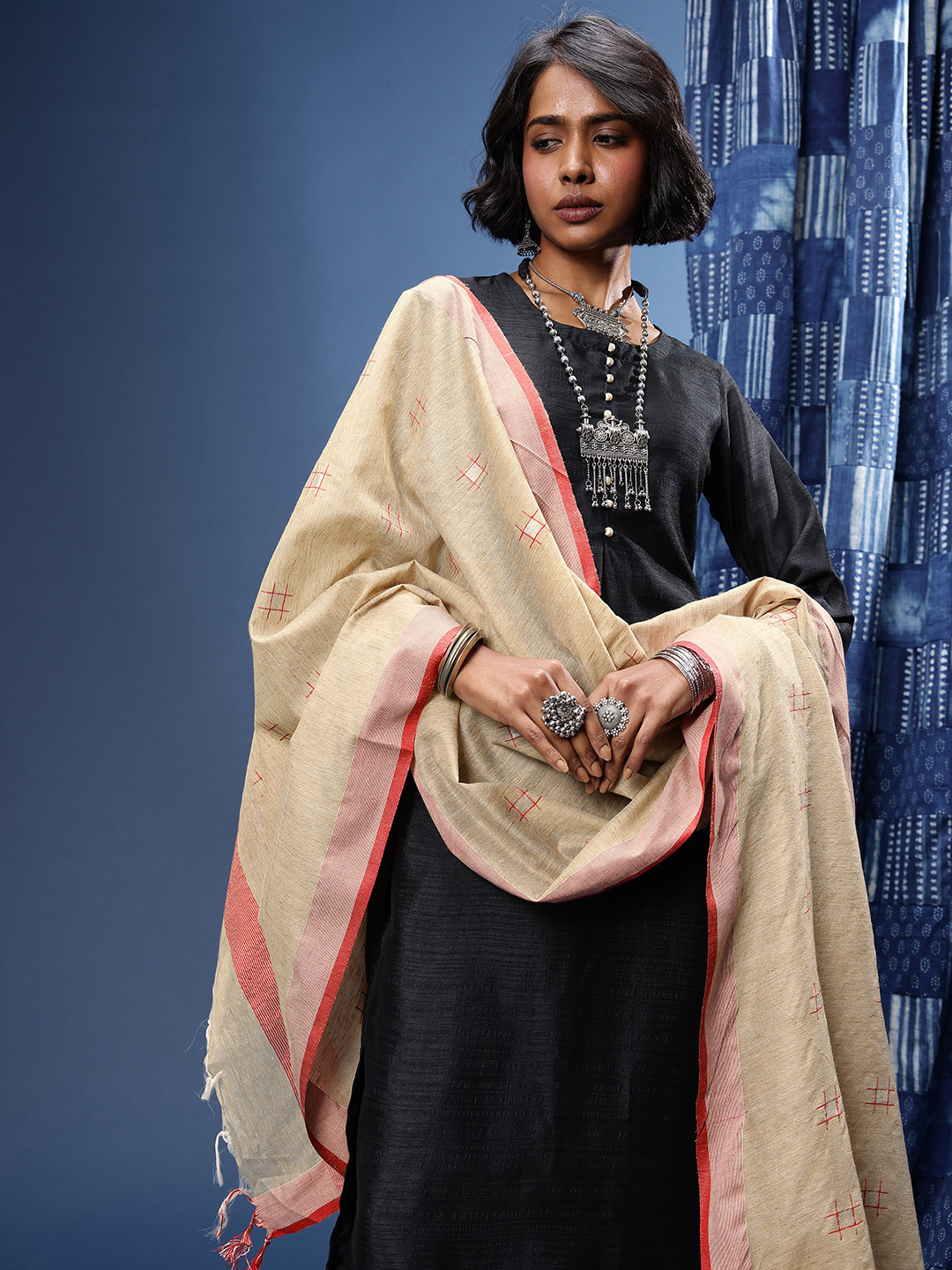 Taavi Woven Legacy Dupatta